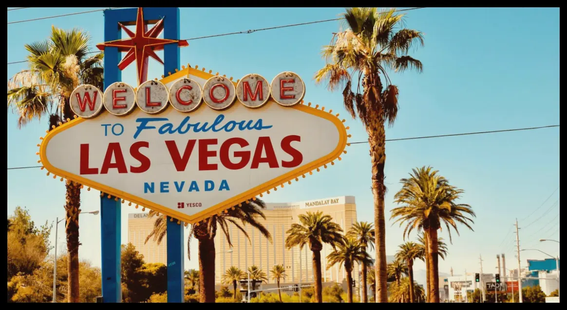 دوازده سالگی .VEGAS: برند شهری شناخته‌شده‌ای که dotVegas ساخته است